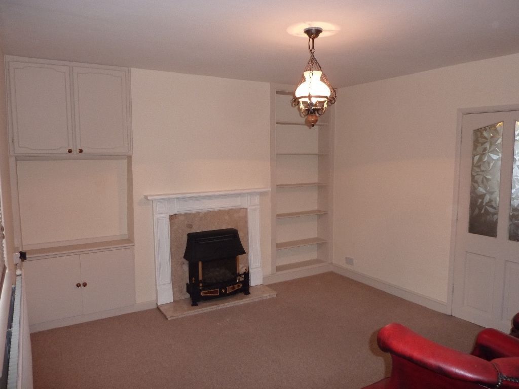 North Wingfield S42. St Lawrence Road – image 2